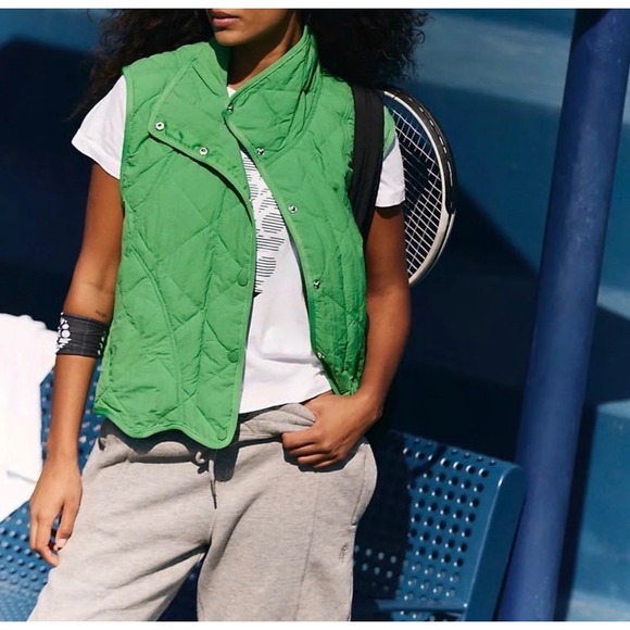 FP Movement Jackets & Blazers - FP Movement‎ Quinn Puffer Vest Green Quilted Scalloped Hem XS Workout Athleisure